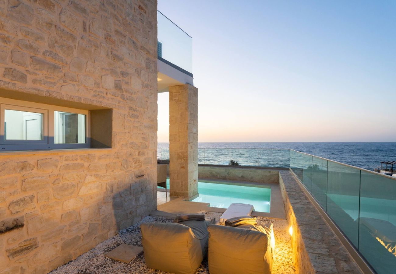 House in Panormo - Lucia Seafront Suite