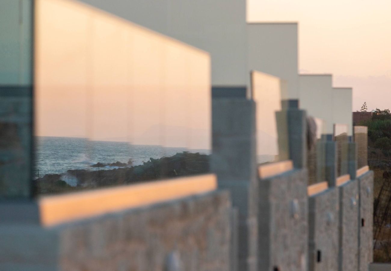 House in Panormo - Lucia Seafront Suite