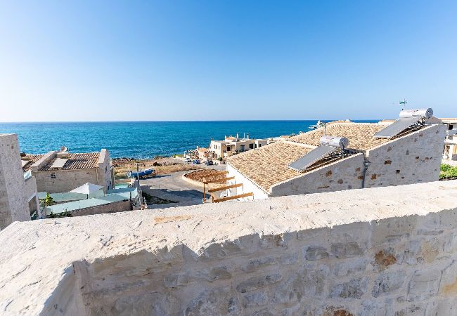 House in Panormo - Lyra Suite