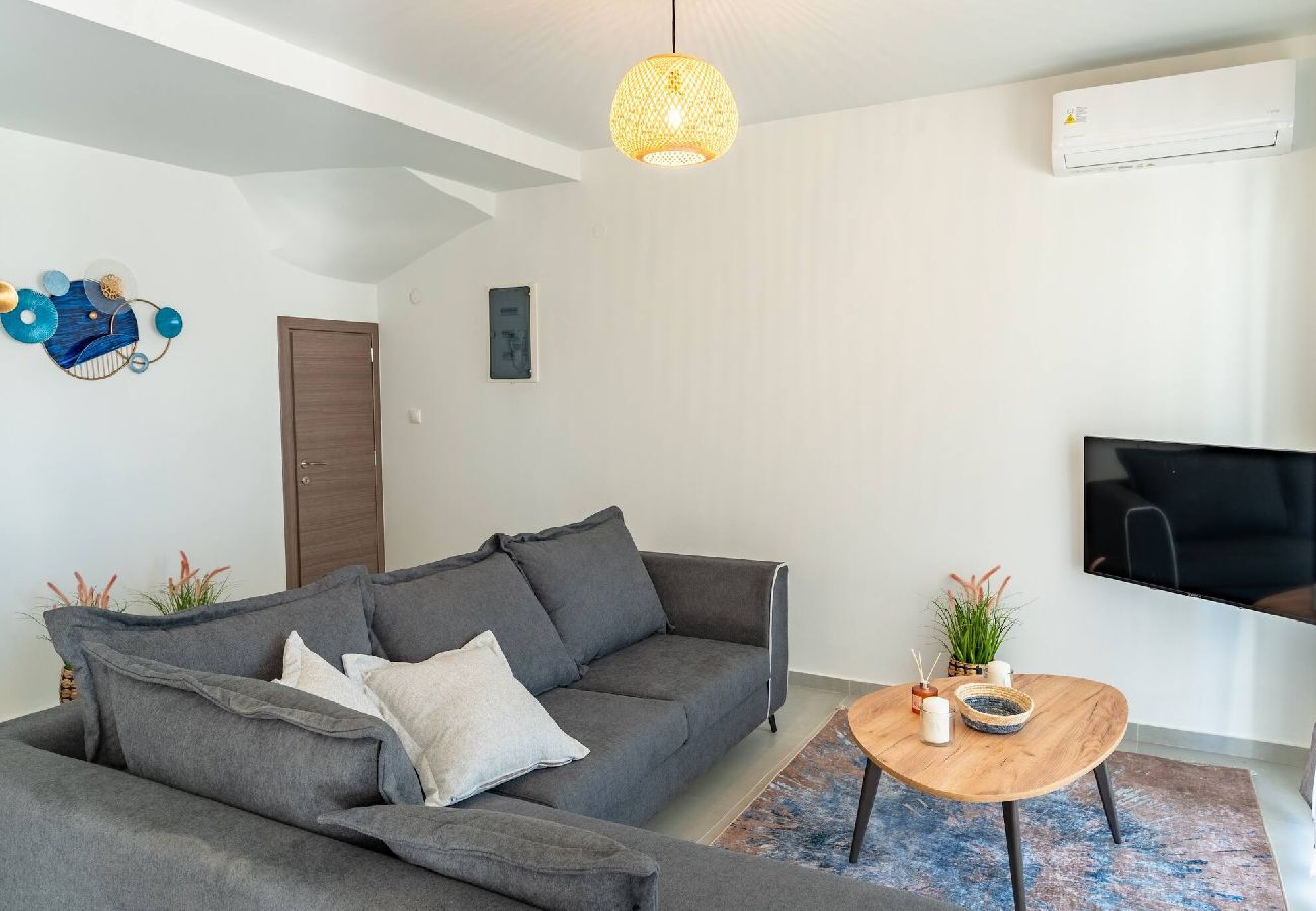 House in Panormo - Lyra Suite