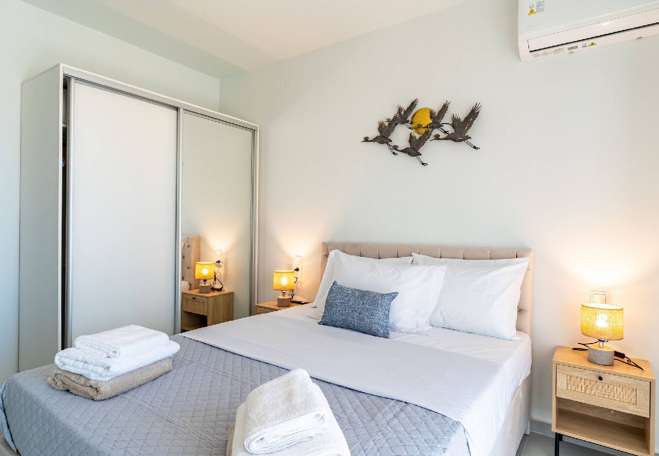 House in Panormo - Lyra Suite