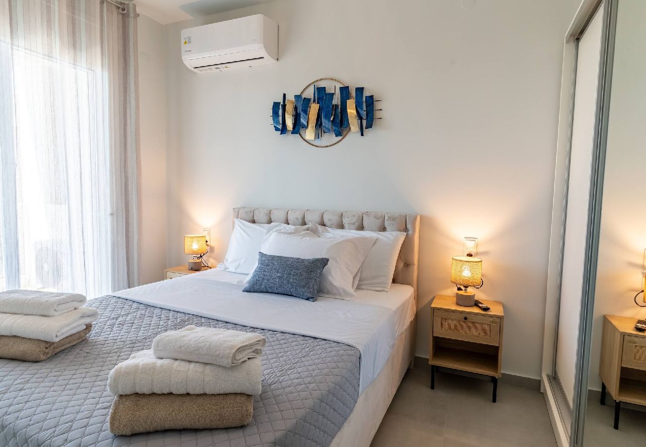 House in Panormo - Lyra Suite