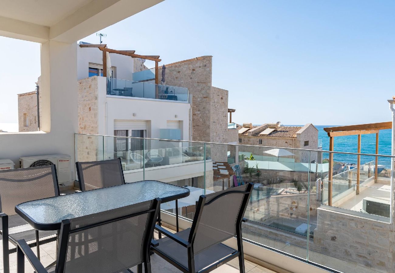 House in Panormo - Lyra Suite