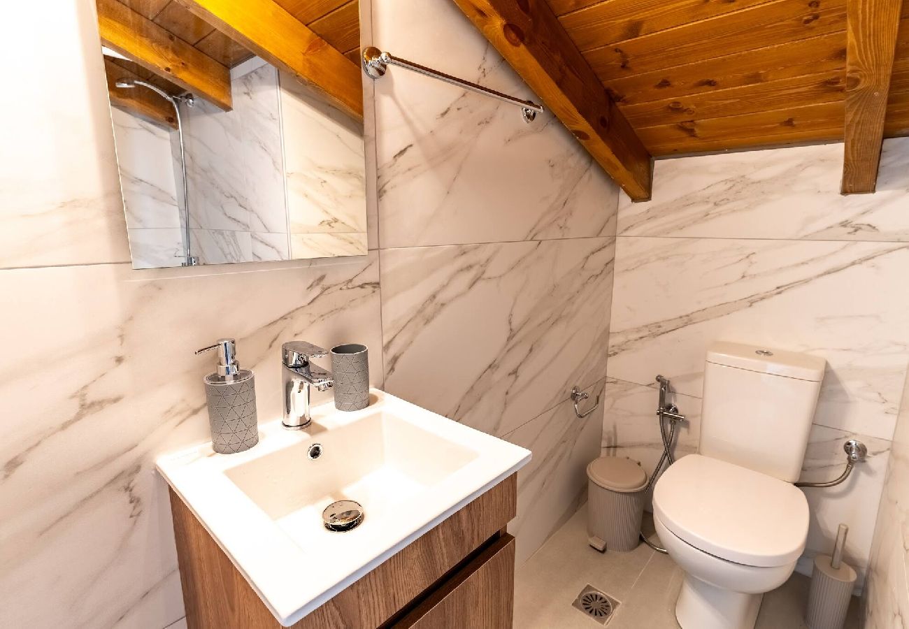 House in Panormo - Lyra Suite