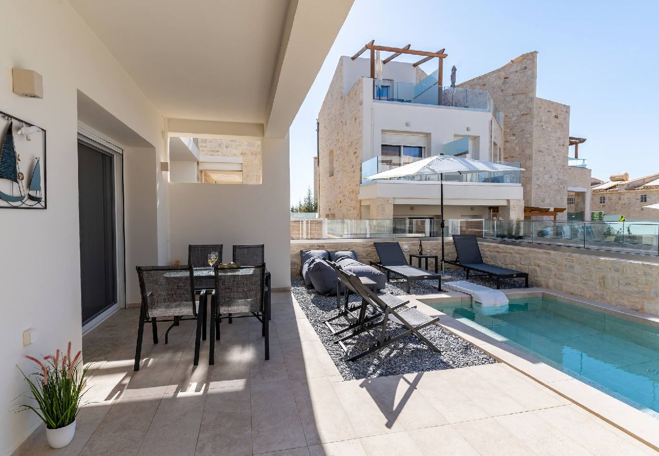 House in Panormo - Lyra Suite