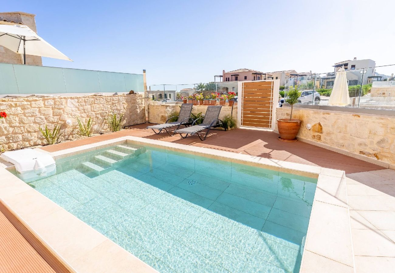 House in Panormo - Tique Suite