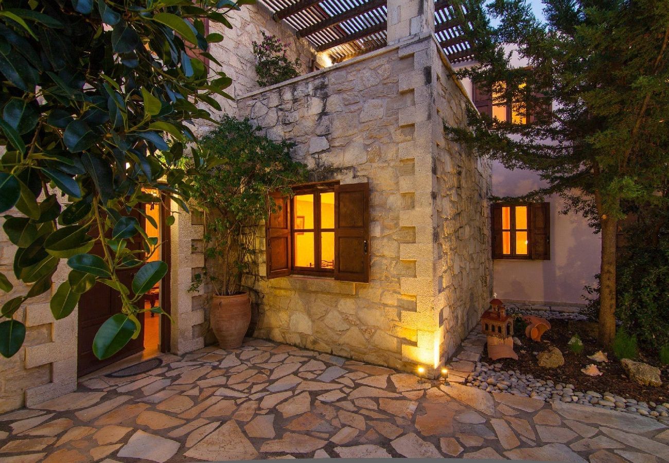 Villa in Agios Mamas - Sarris Villa