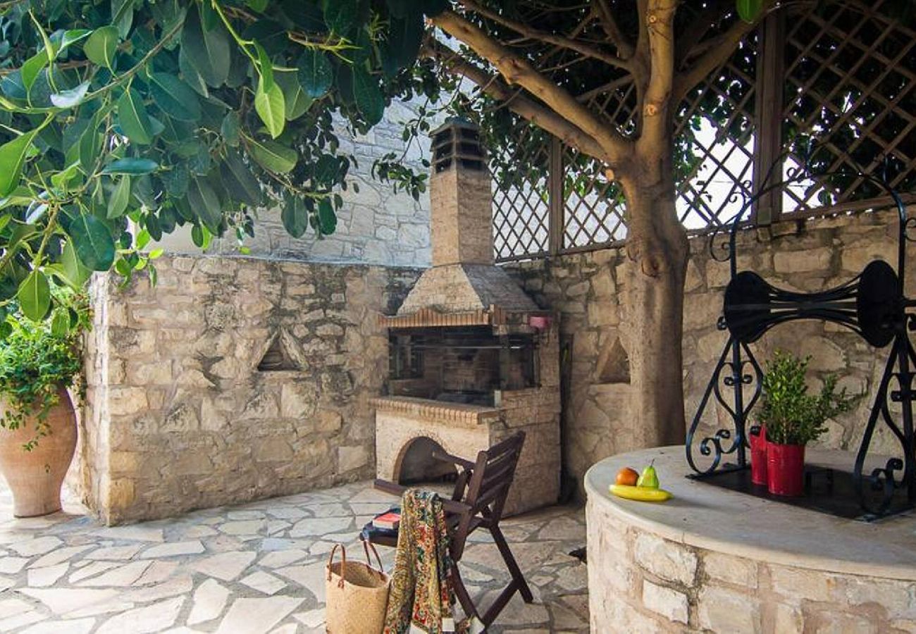 Villa in Agios Mamas - Sarris Villa