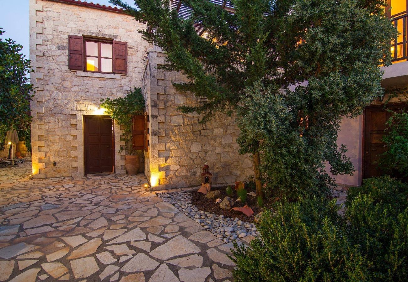 Villa in Agios Mamas - Sarris Villa