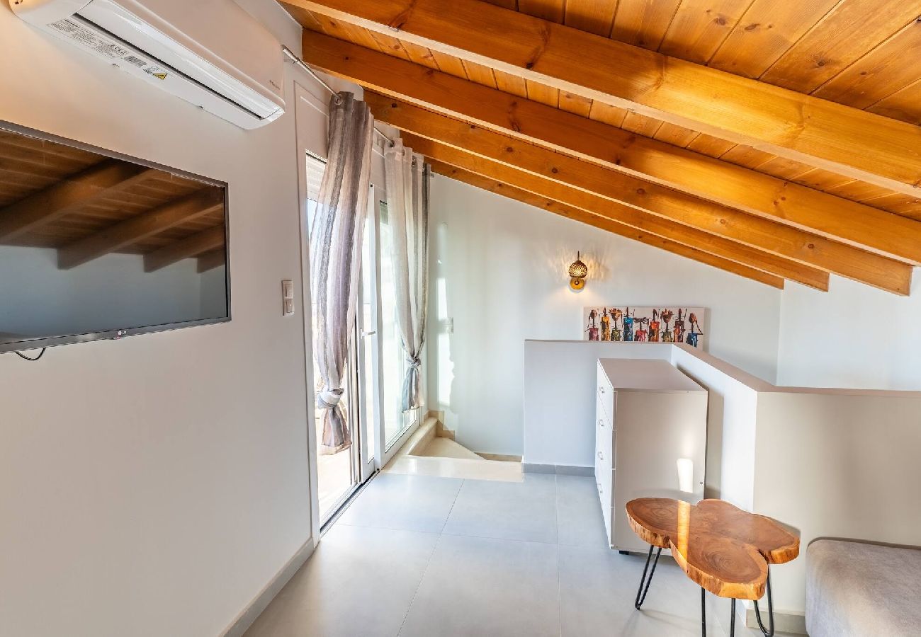 House in Panormo - Armonia Suite