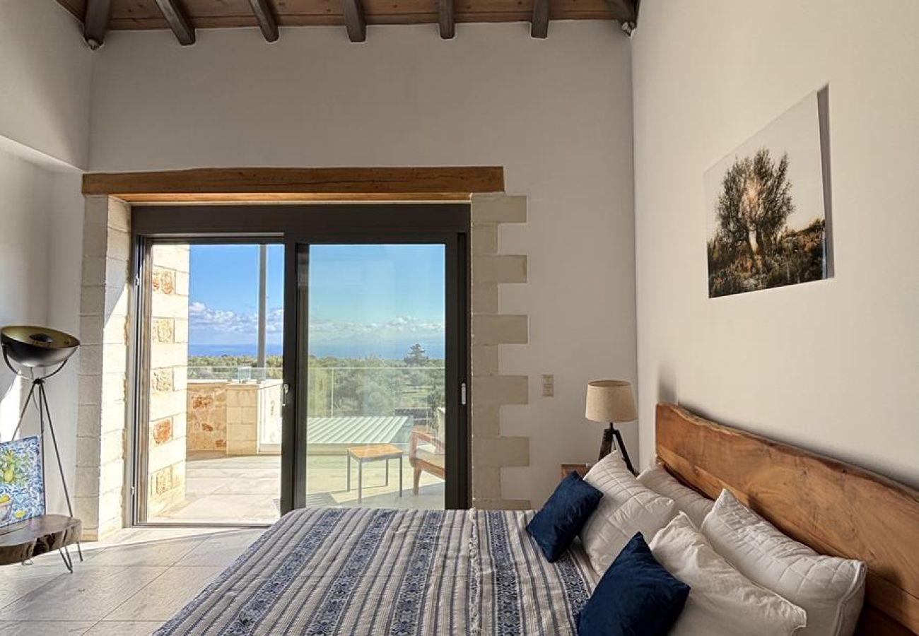 Villa in Vamos - MayaElisa Villa with Heated Pool, By Hellocrete