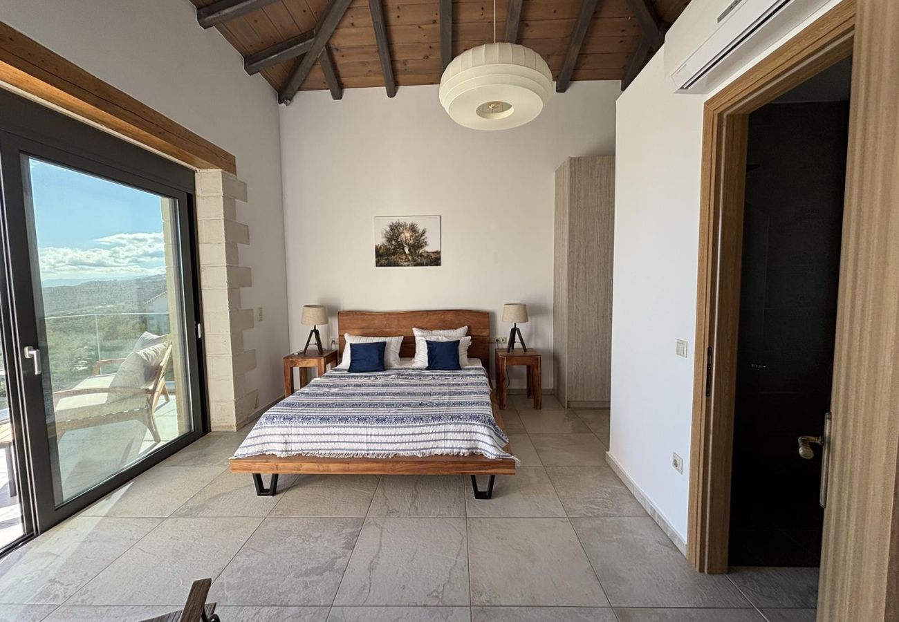 Villa in Vamos - MayaElisa Villa with Heated Pool, By Hellocrete
