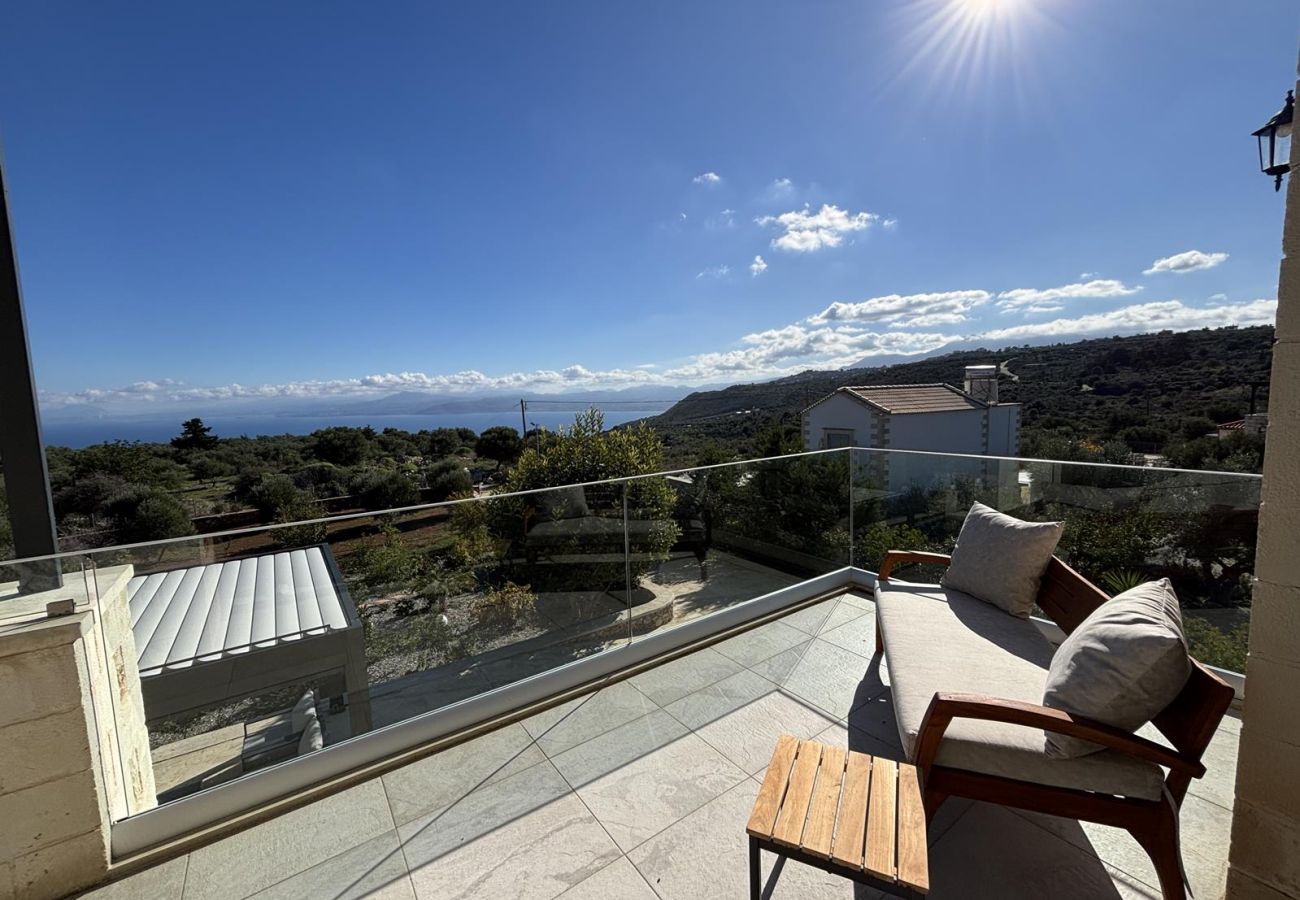 Villa in Vamos - MayaElisa Villa with Heated Pool, By Hellocrete