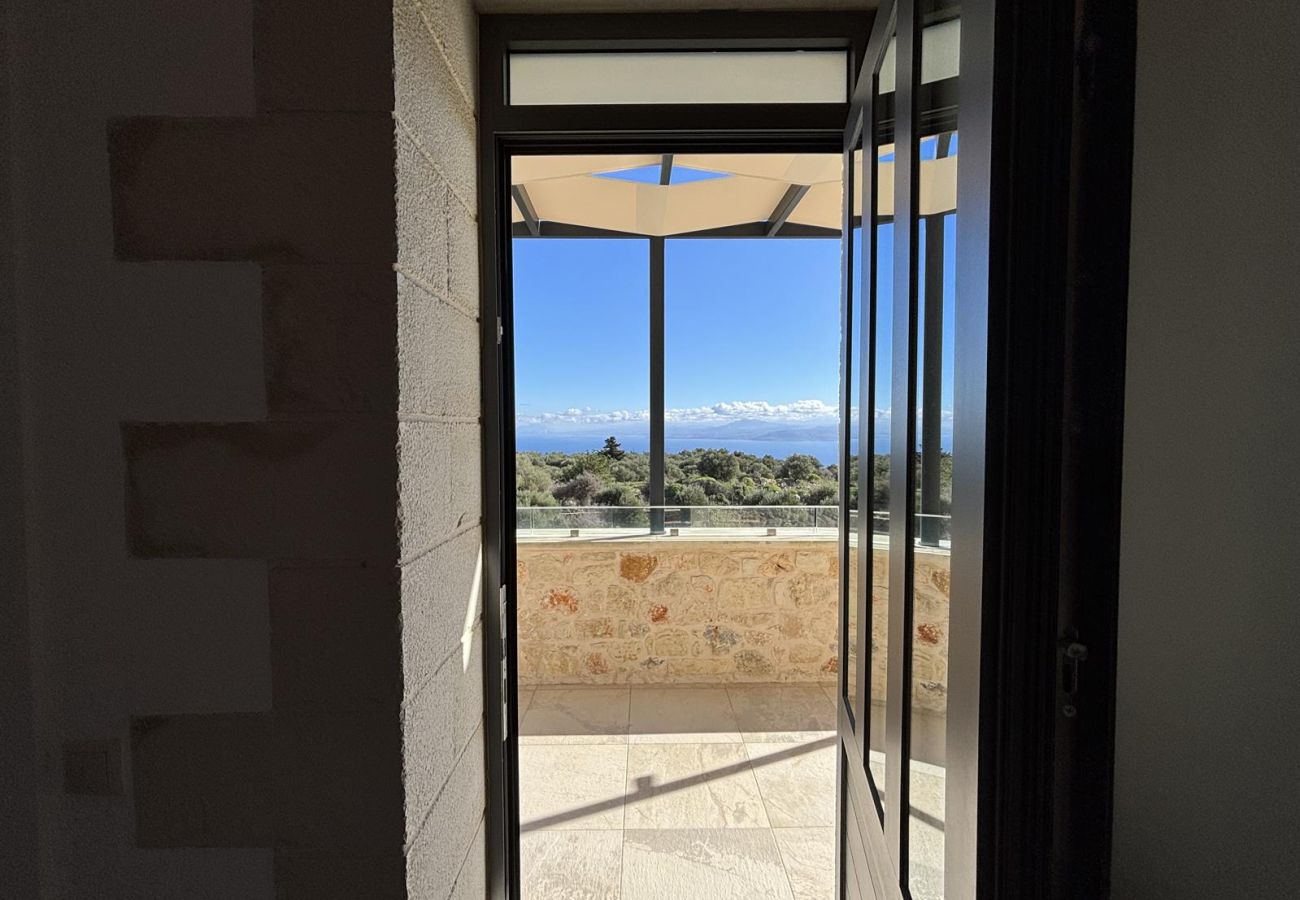 Villa in Vamos - MayaElisa Villa with Heated Pool, By Hellocrete