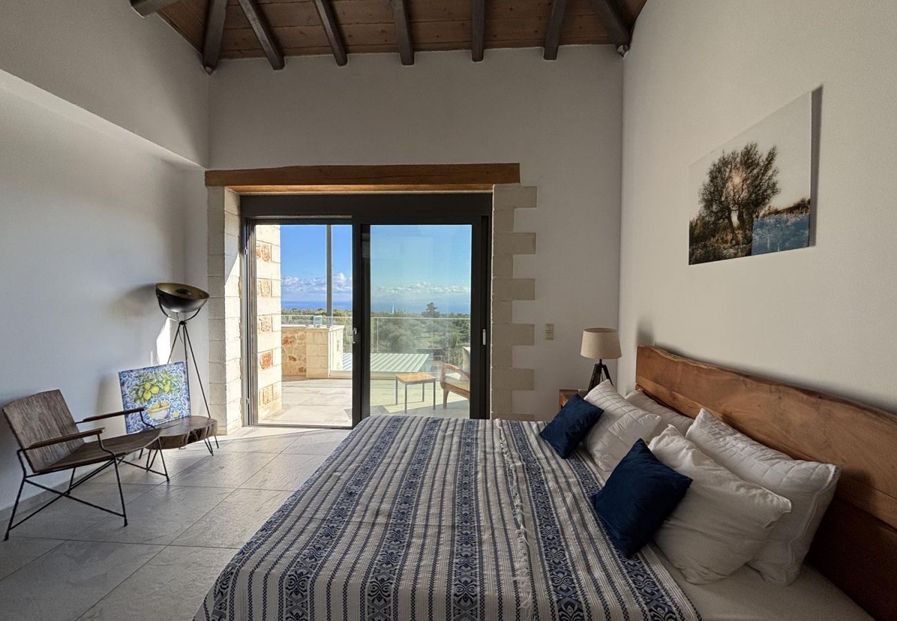 Villa in Vamos - MayaElisa Villa with Heated Pool, By Hellocrete