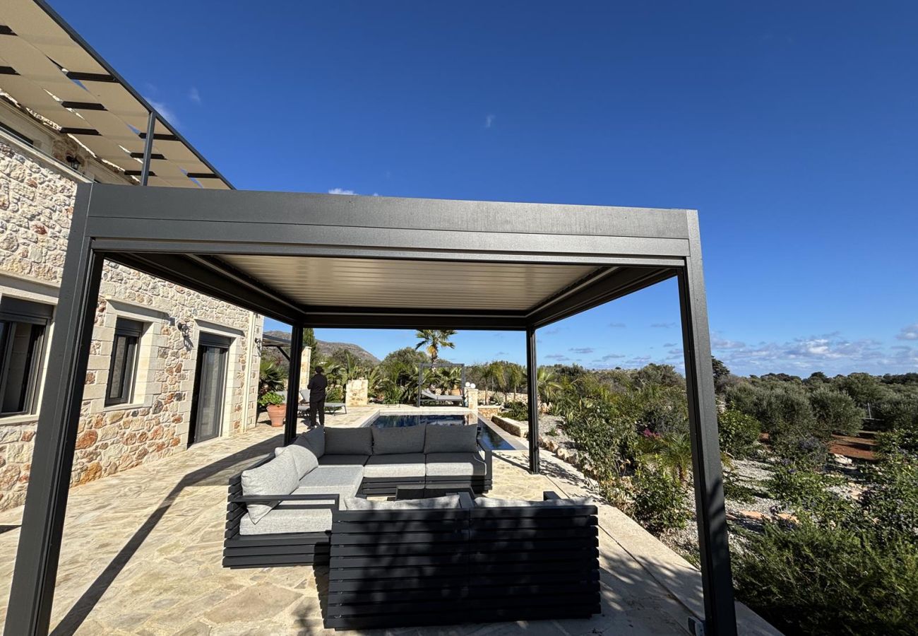 Villa in Vamos - MayaElisa Villa with Heated Pool, By Hellocrete