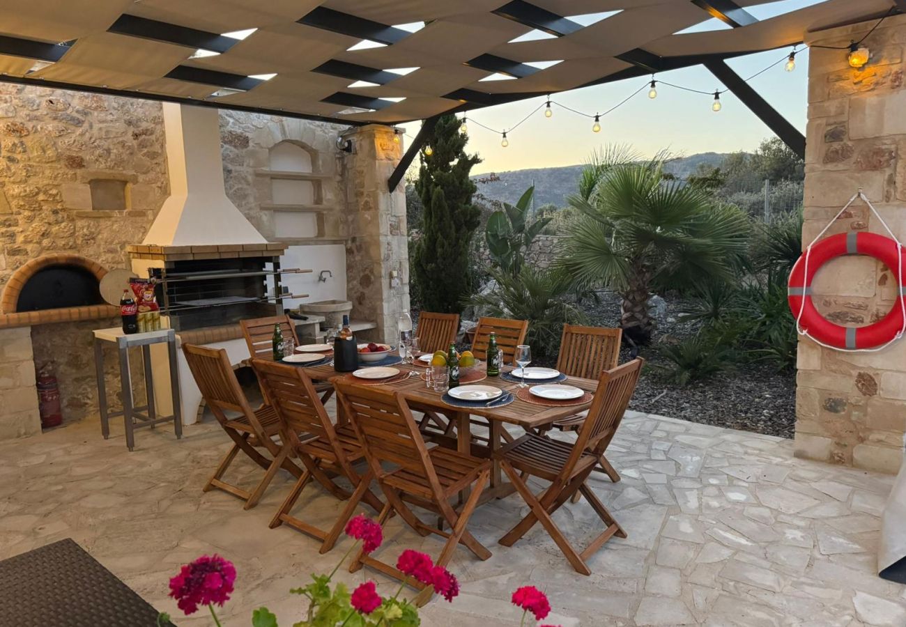 Villa in Vamos - MayaElisa Villa with Heated Pool, By Hellocrete