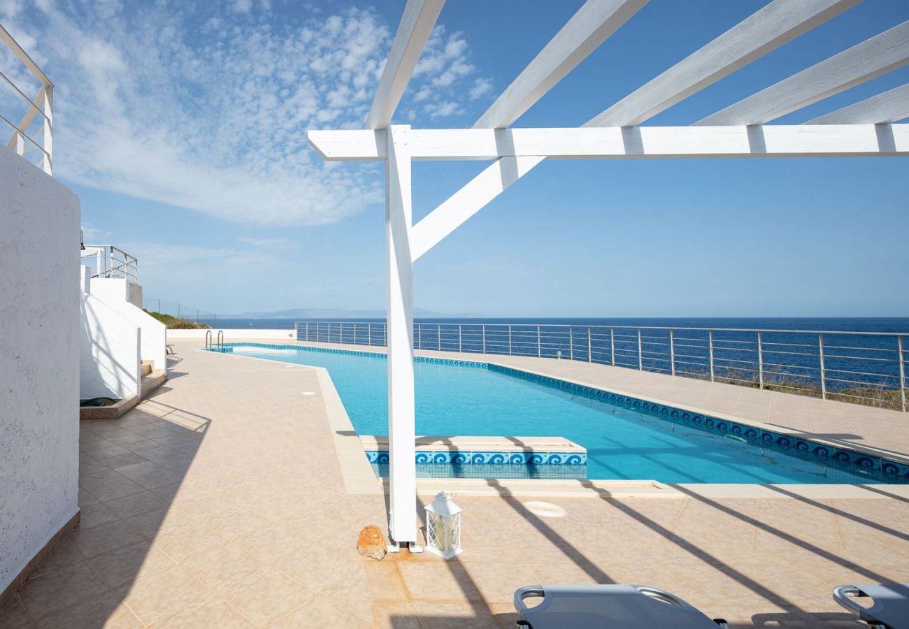 Apartment in Akrotiri - Tersanas Seaside Apartment