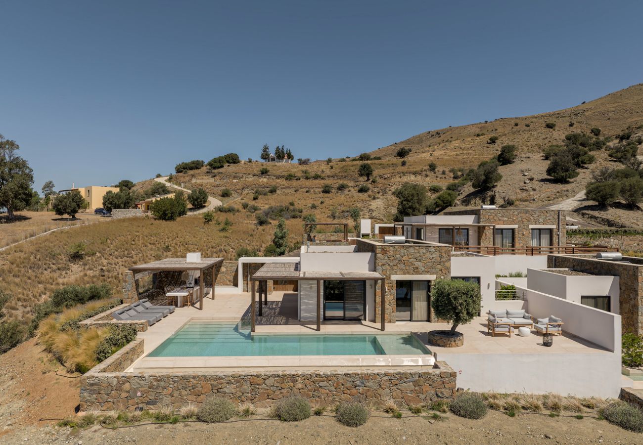 Villa in Saktouria - ArtOikia Villas, By Hellocrete
