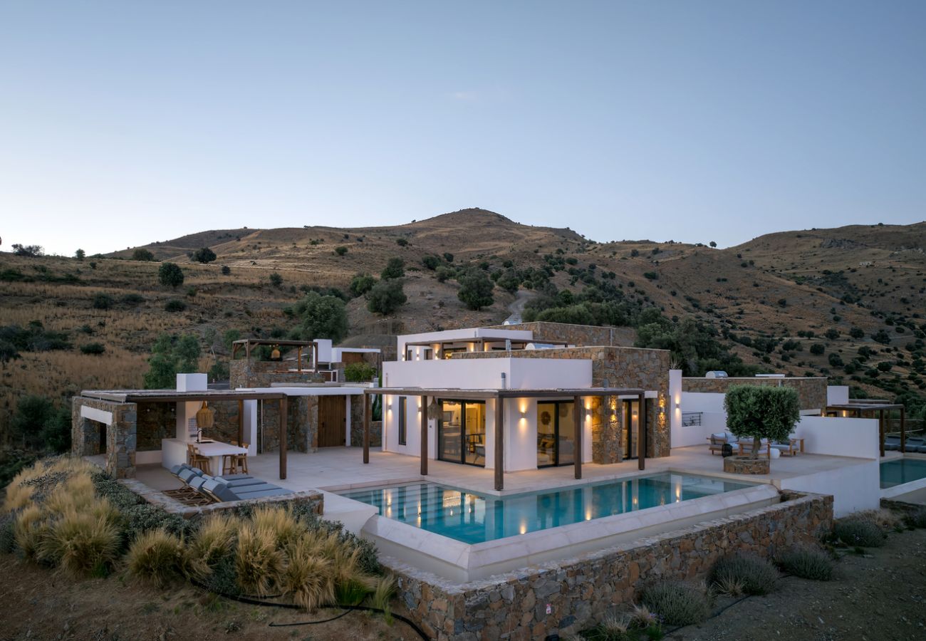Villa in Saktouria - ArtOikia Villas, By Hellocrete