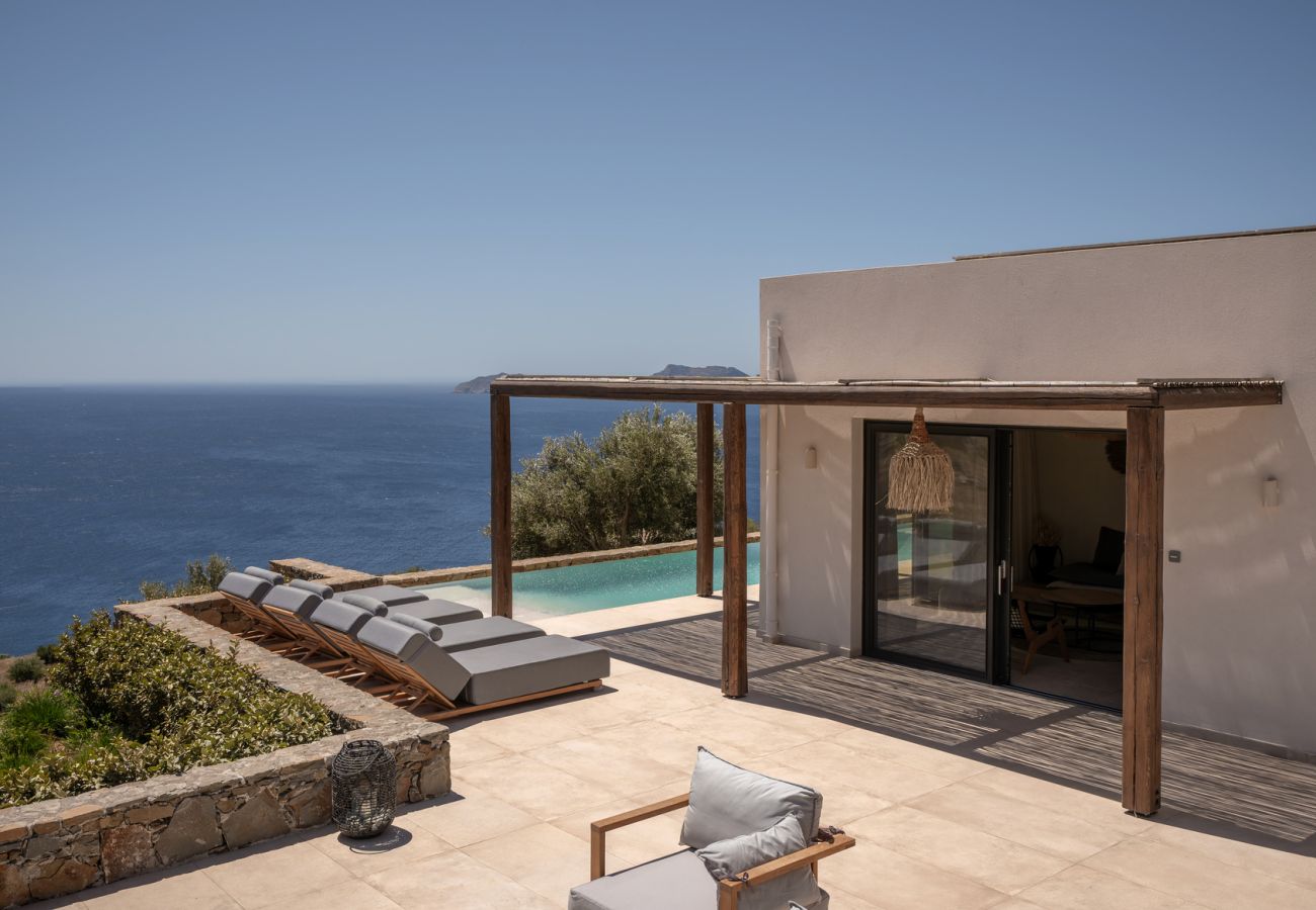 Villa in Saktouria - ArtOikia Villas, By Hellocrete