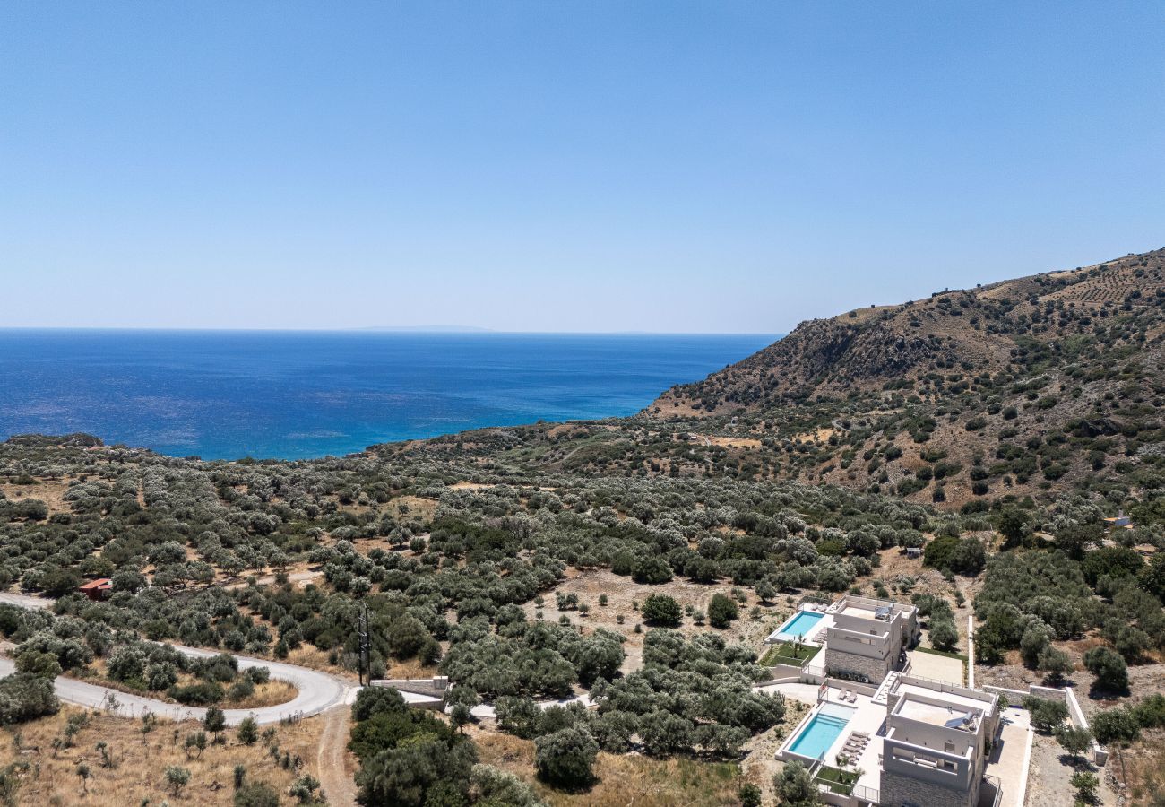 Villa in Agia Foteini - Mitatare Villas 1 - Evangelos, By Hellocrete