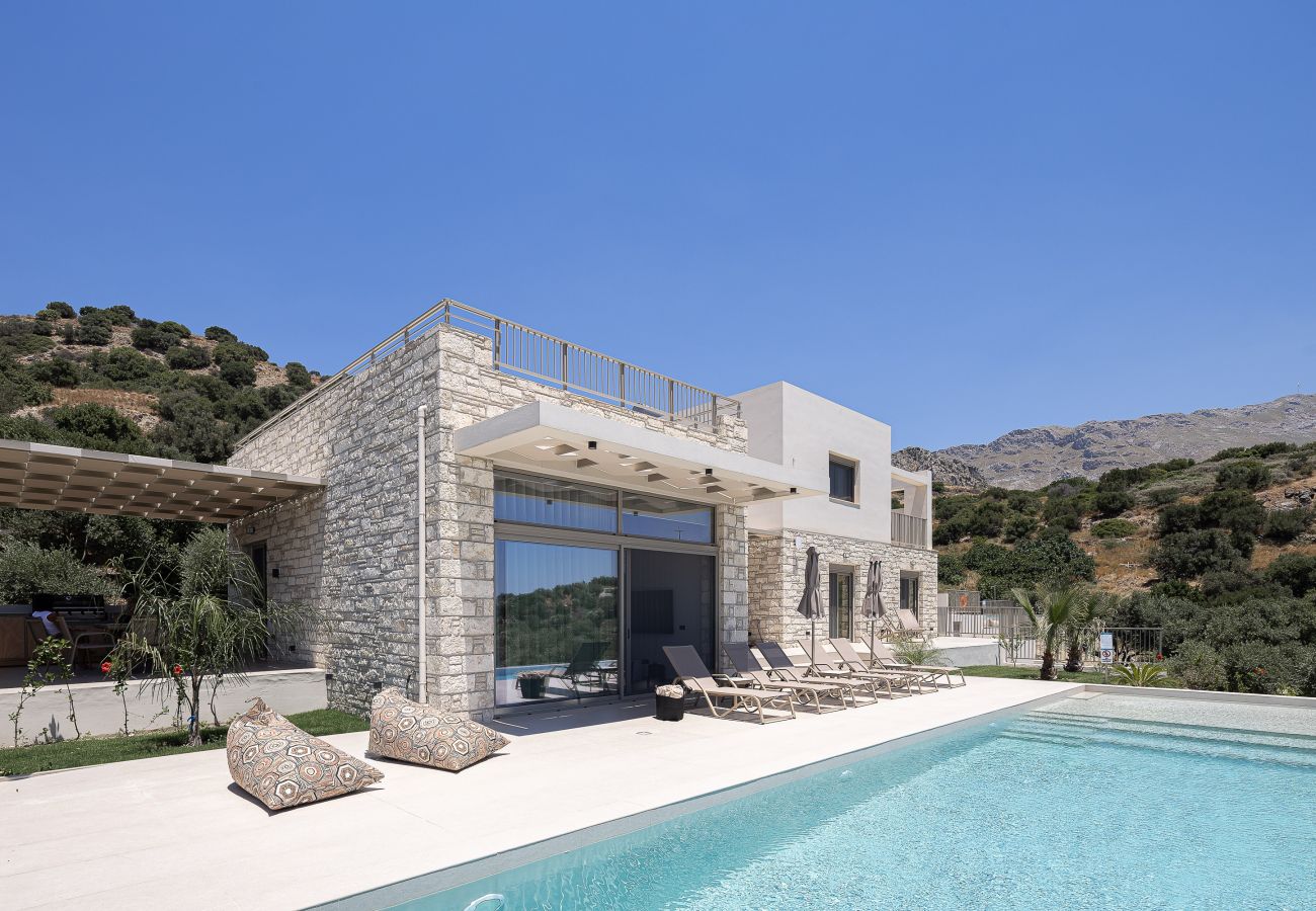 Villa in Agia Foteini - Mitatare Villas 1 - Evangelos, By Hellocrete