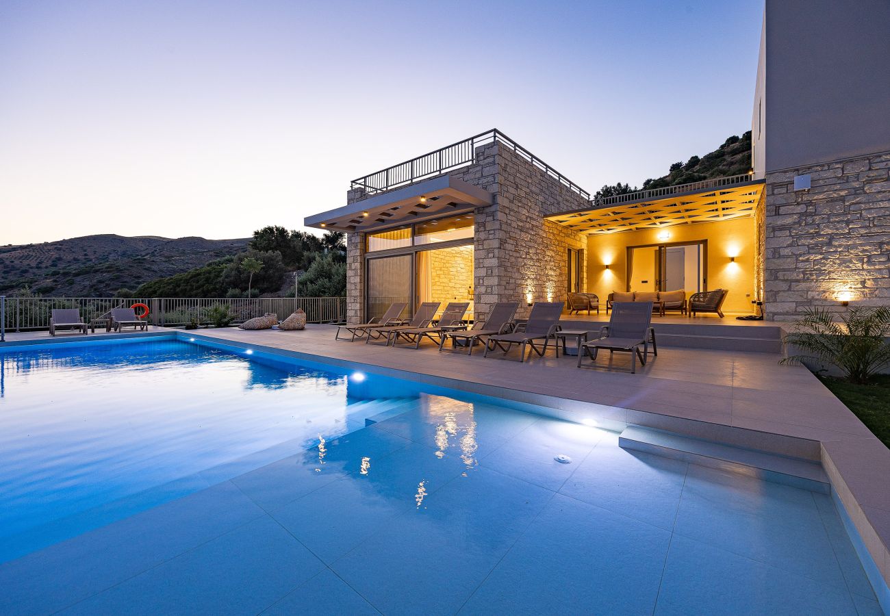 Villa in Agia Foteini - Mitatare Villas 1 - Evangelos, By Hellocrete