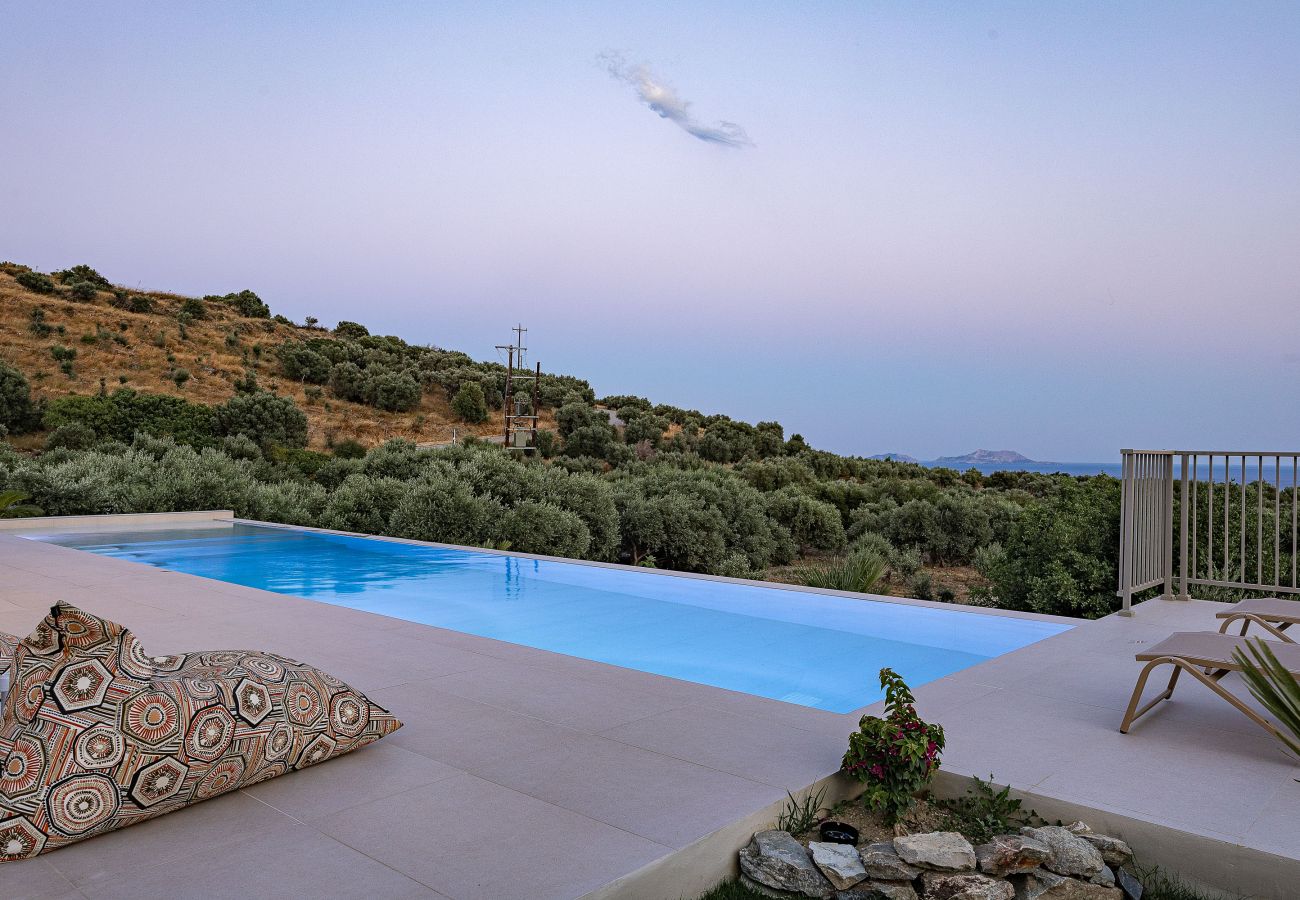 Villa in Agia Foteini - Mitatare Villas 1 - Evangelos, By Hellocrete