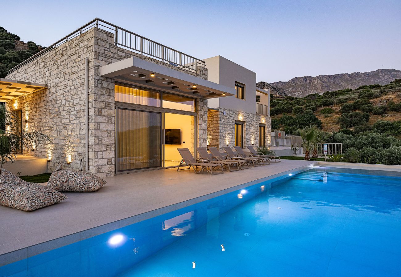 Villa in Agia Foteini - Mitatare Villas 1 - Evangelos, By Hellocrete