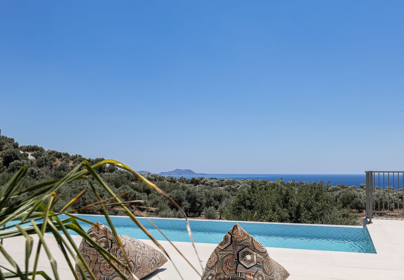 Villa in Agia Foteini - Mitatare Villas 1 - Evangelos, By Hellocrete