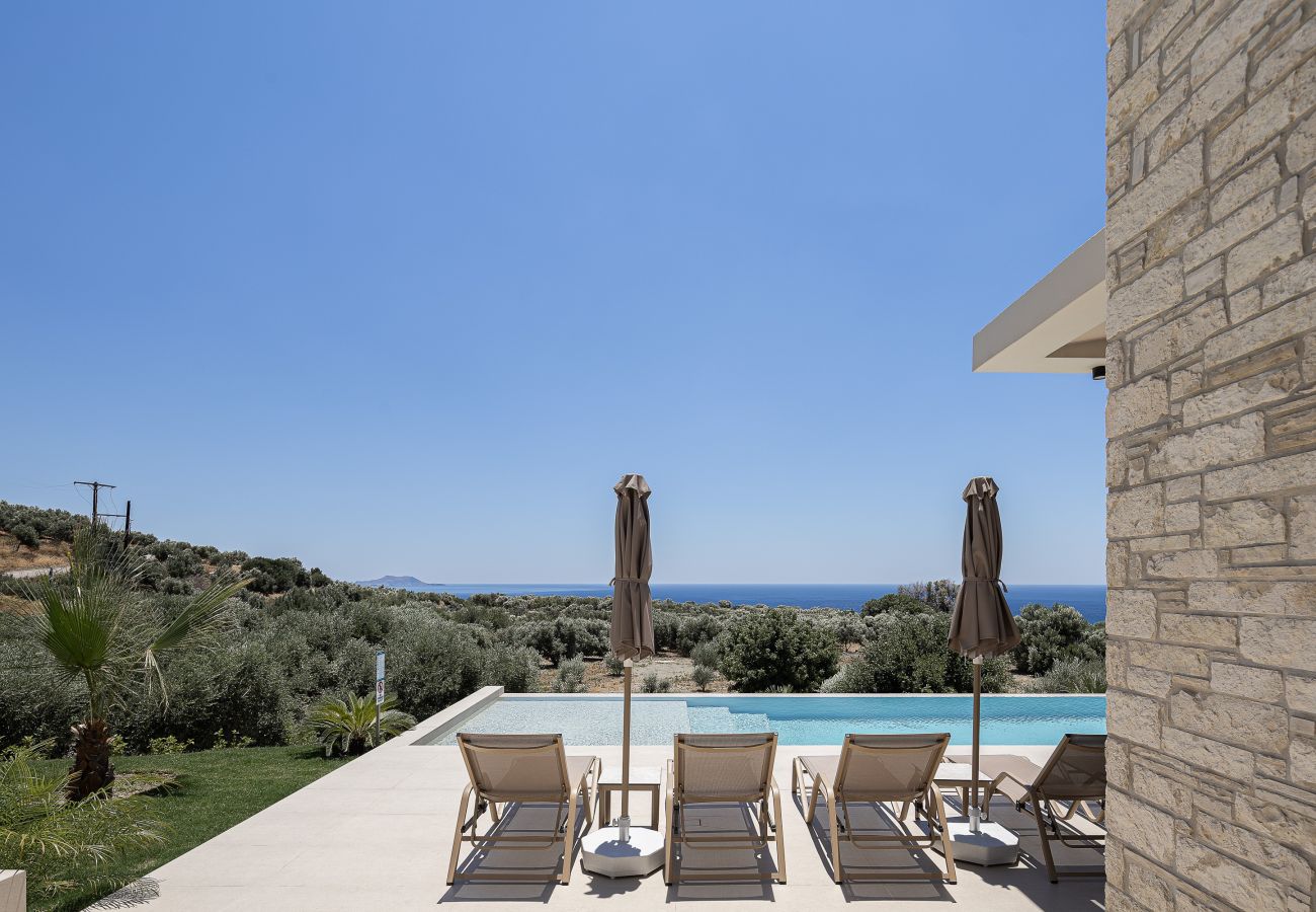 Villa in Agia Foteini - Mitatare Villas 1 - Evangelos, By Hellocrete