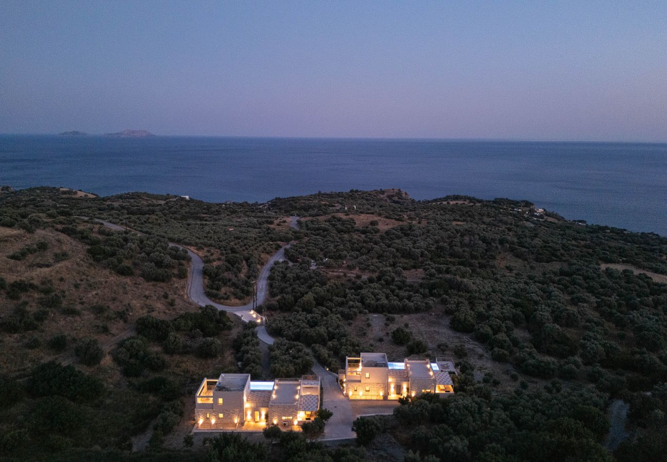 Villa in Agia Foteini - Mitatare Villas 2 - Evgenia, By Hellocrete