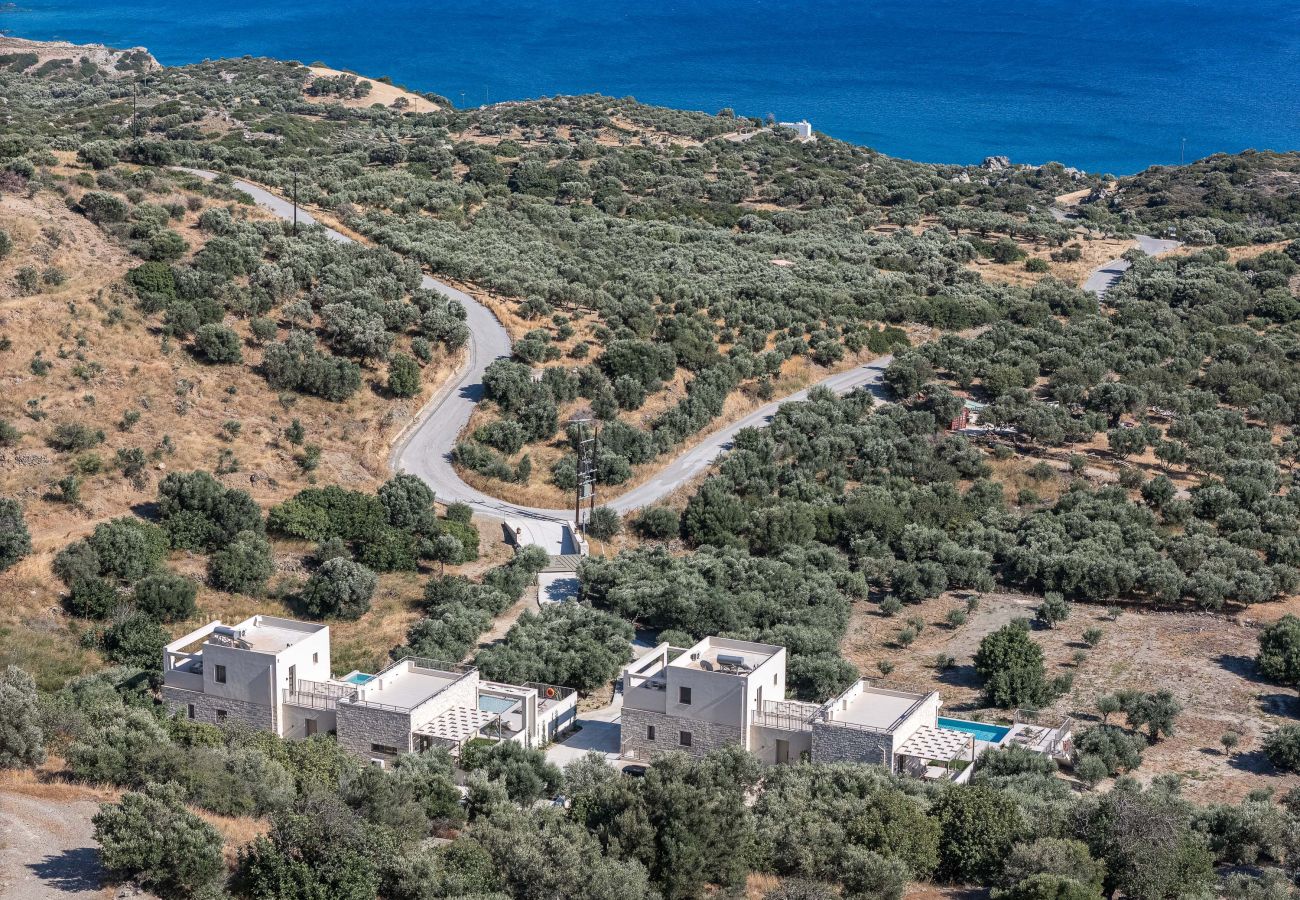 Villa in Agia Foteini - Mitatare Villas 2 - Evgenia, By Hellocrete