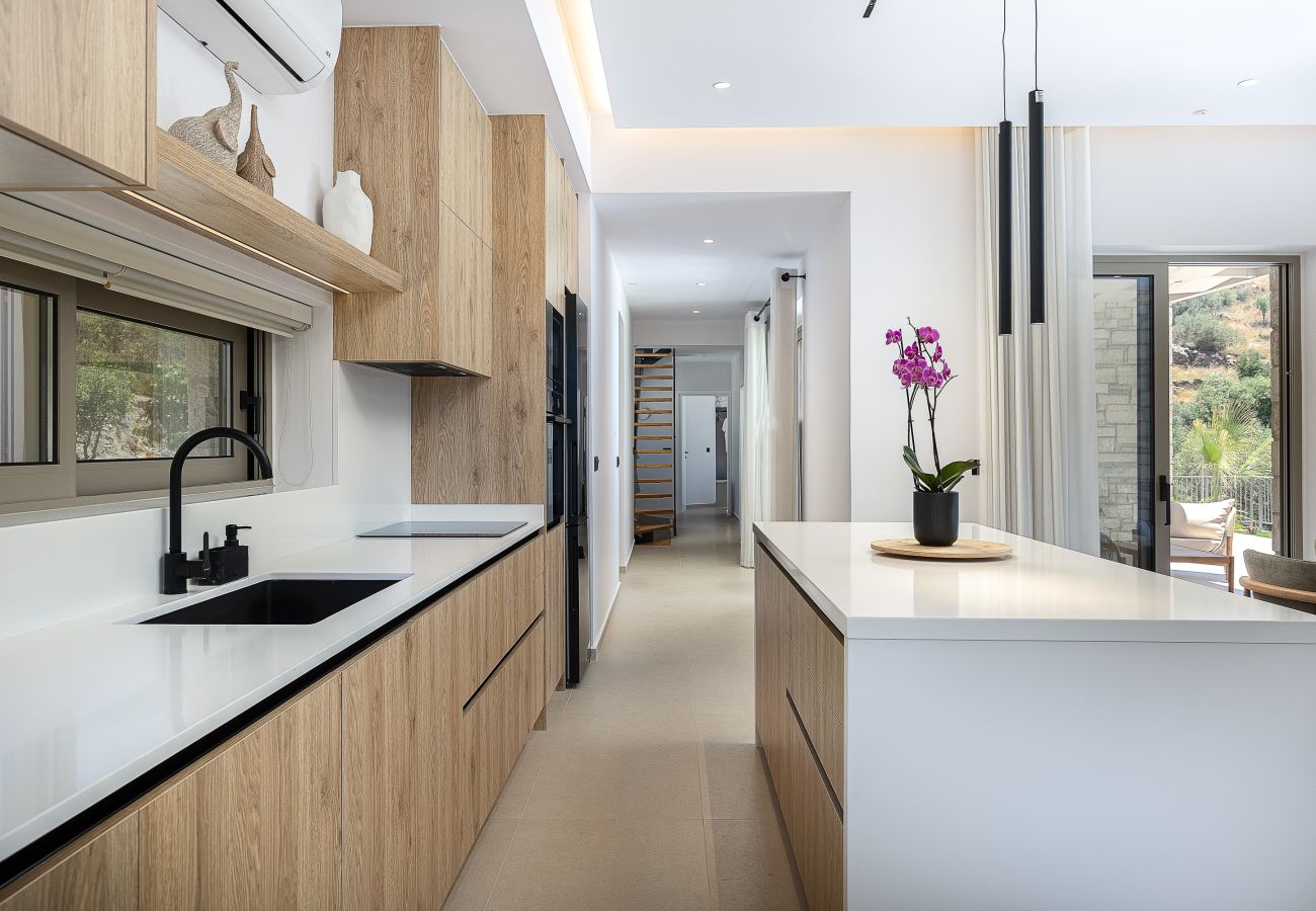Villa in Agia Foteini - Mitatare Villas 2 - Evgenia, By Hellocrete