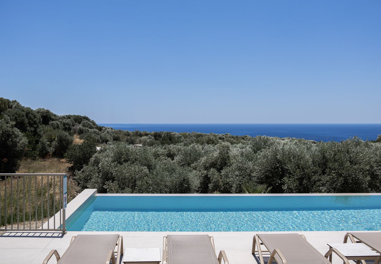 Villa in Agia Foteini - Mitatare Villas 2 - Evgenia, By Hellocrete