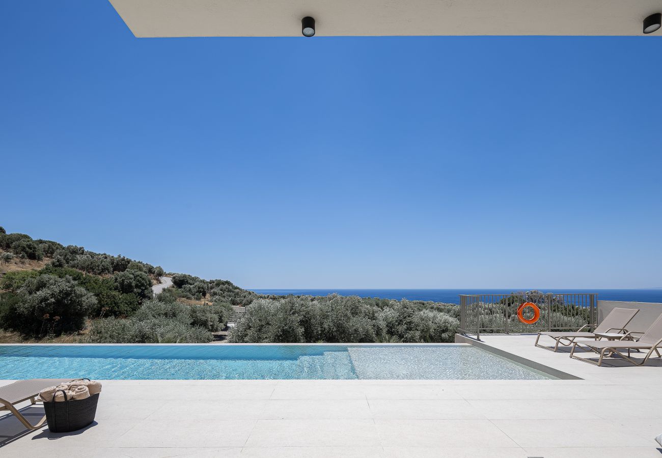 Villa in Agia Foteini - Mitatare Villas 2 - Evgenia, By Hellocrete