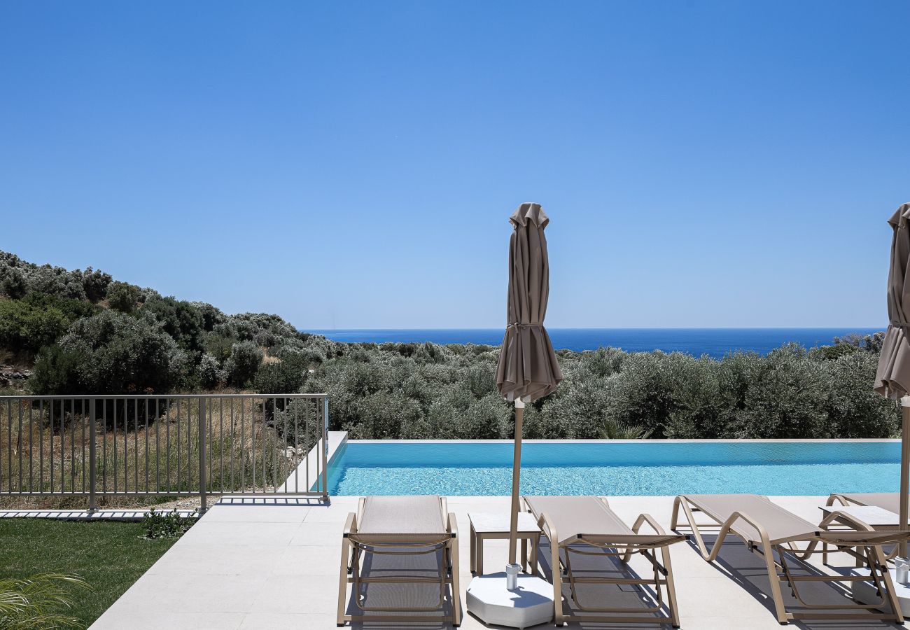 Villa in Agia Foteini - Mitatare Villas 2 - Evgenia, By Hellocrete