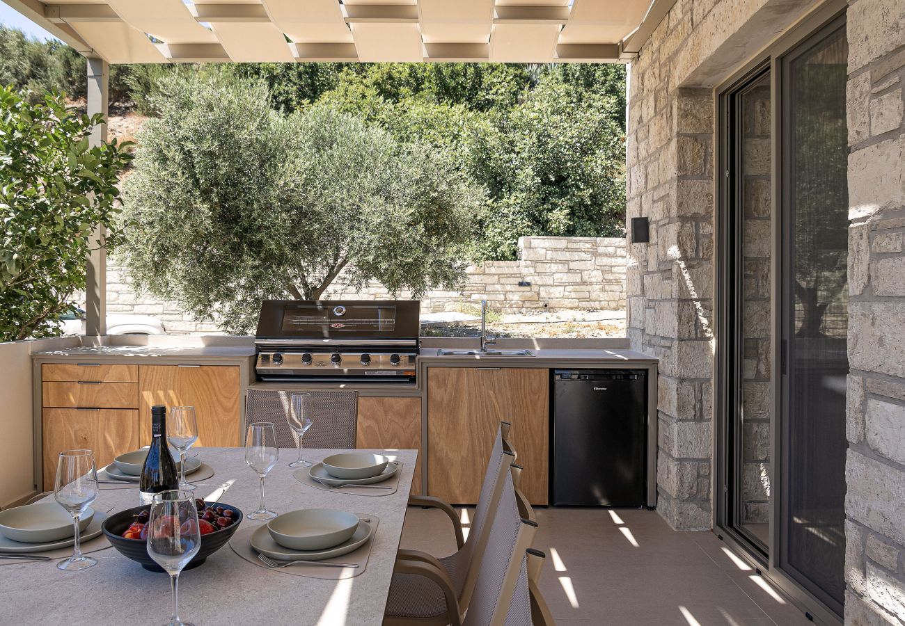Villa in Agia Foteini - Mitatare Villas 2 - Evgenia, By Hellocrete