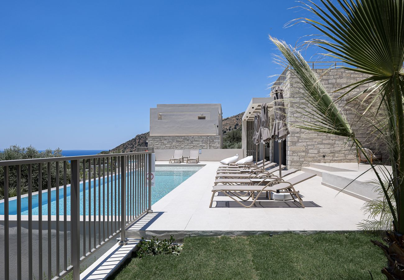 Villa in Agia Foteini - Mitatare Villas 2 - Evgenia, By Hellocrete