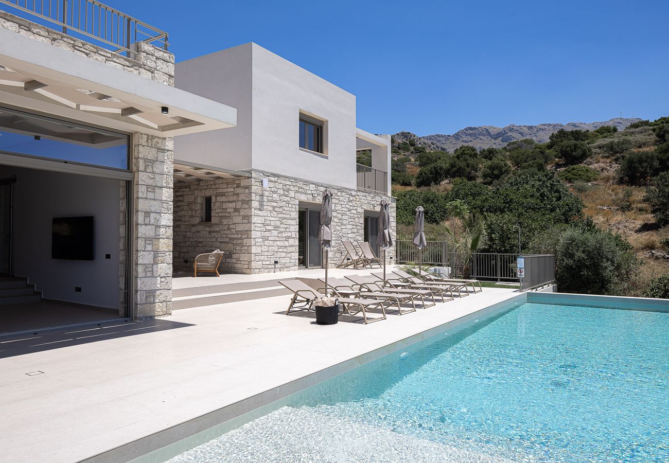Villa in Agia Foteini - Mitatare Villas 2 - Evgenia, By Hellocrete
