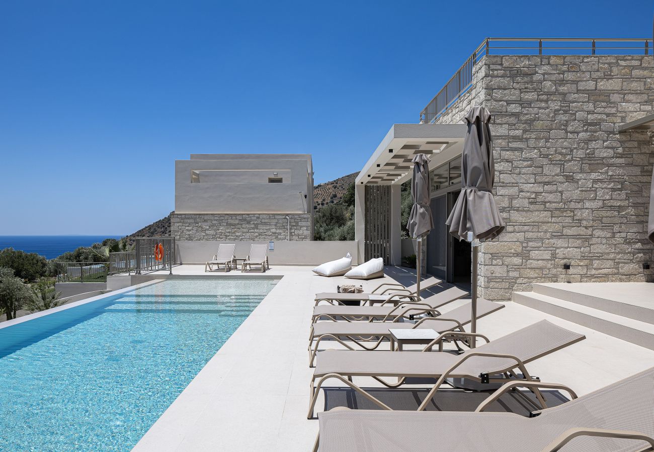 Villa in Agia Foteini - Mitatare Villas 2 - Evgenia, By Hellocrete