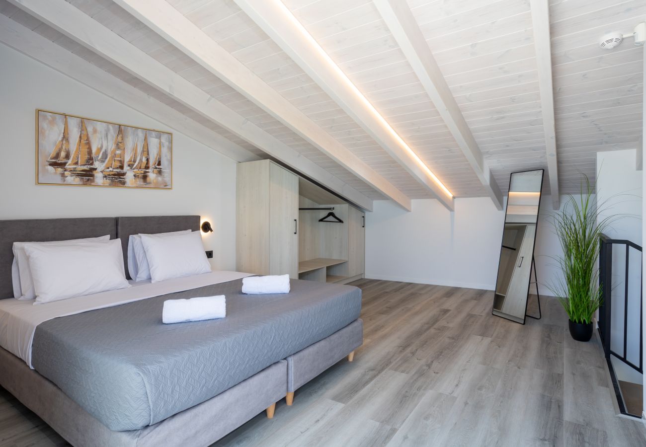 Villa in Pigianos Kampos - Seaside Villa with Heated Pool, By Hellocrete