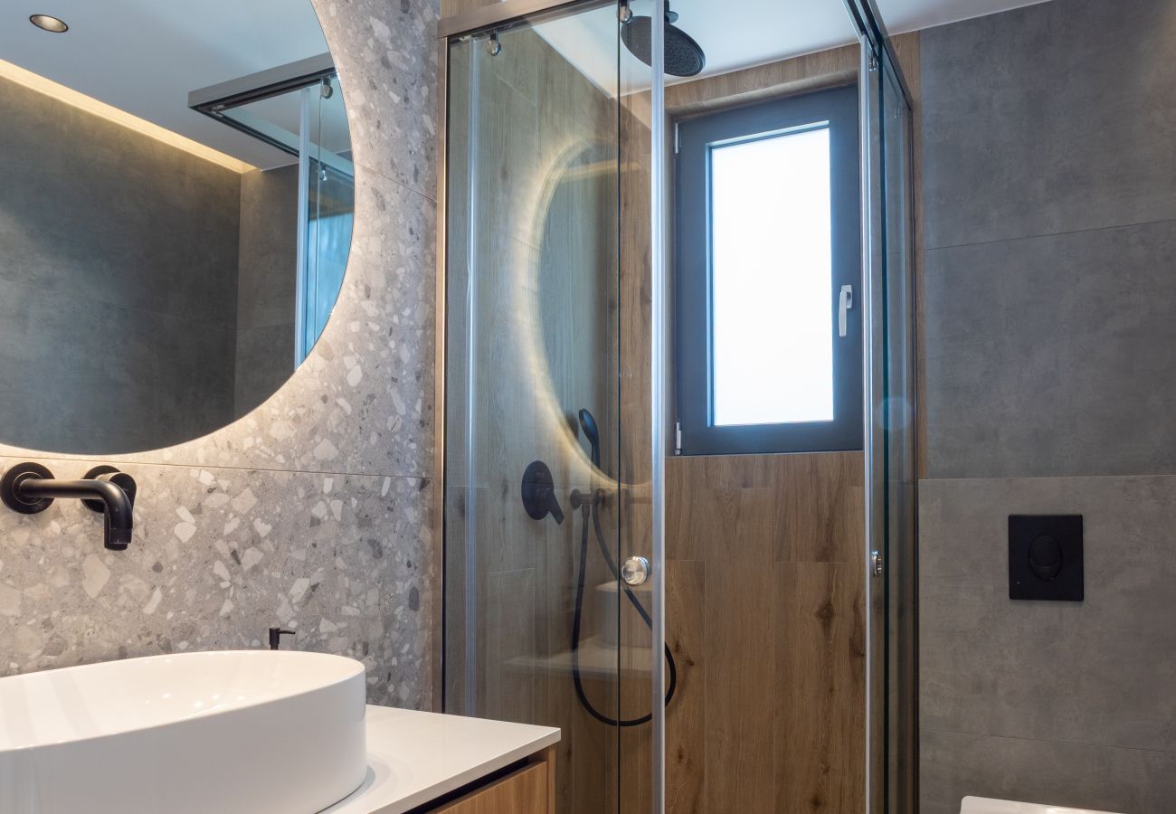 Villa in Pigianos Kampos - Seaside Villa with Heated Pool, By Hellocrete