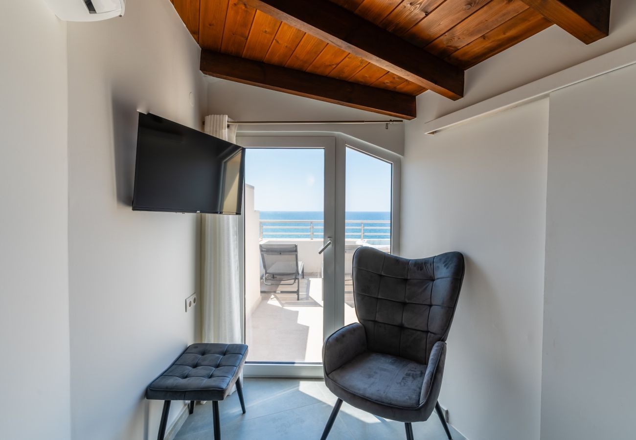 House in Panormo - Korina Seaside Suite